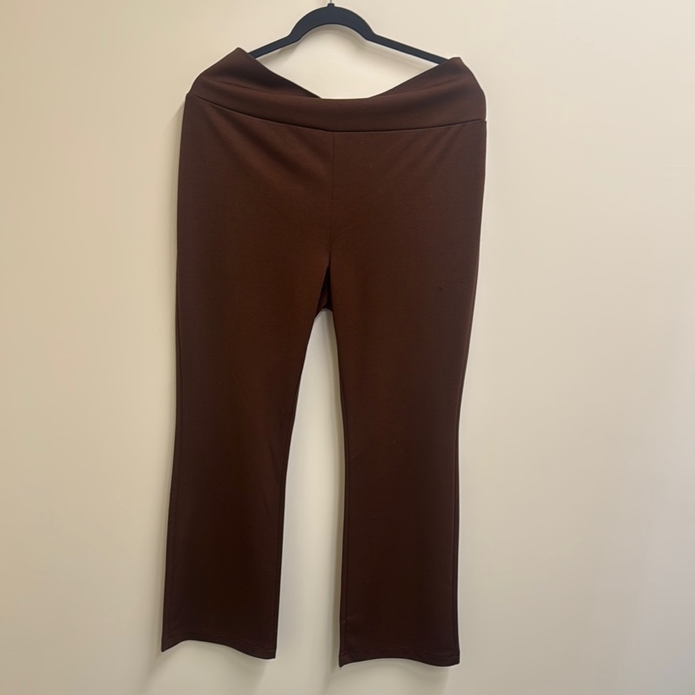 Elegant straight leg yoga style dress pants